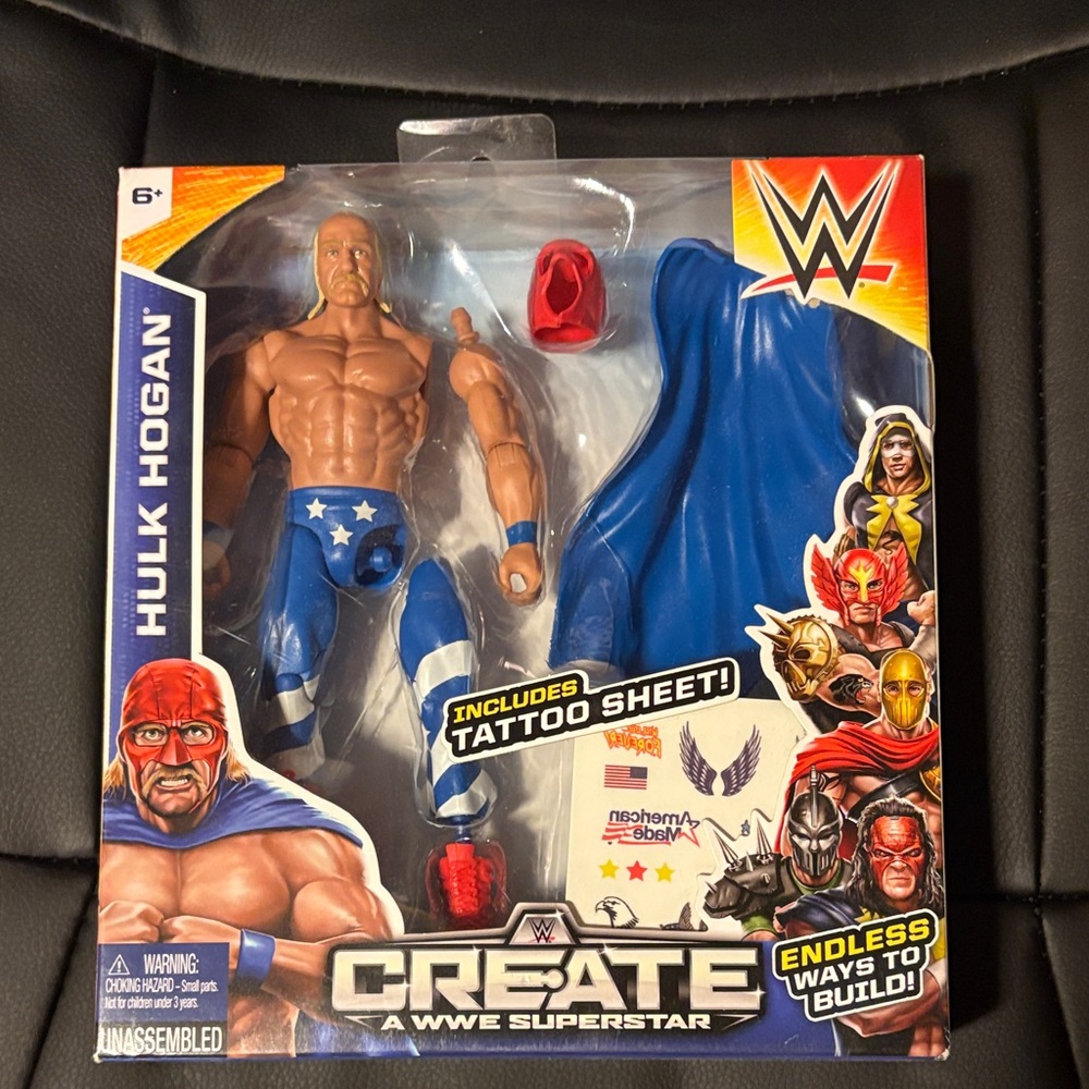 WWE Hulk Hogan Action Figure with Blue Cape & Red Mask - Picture 4 of 4